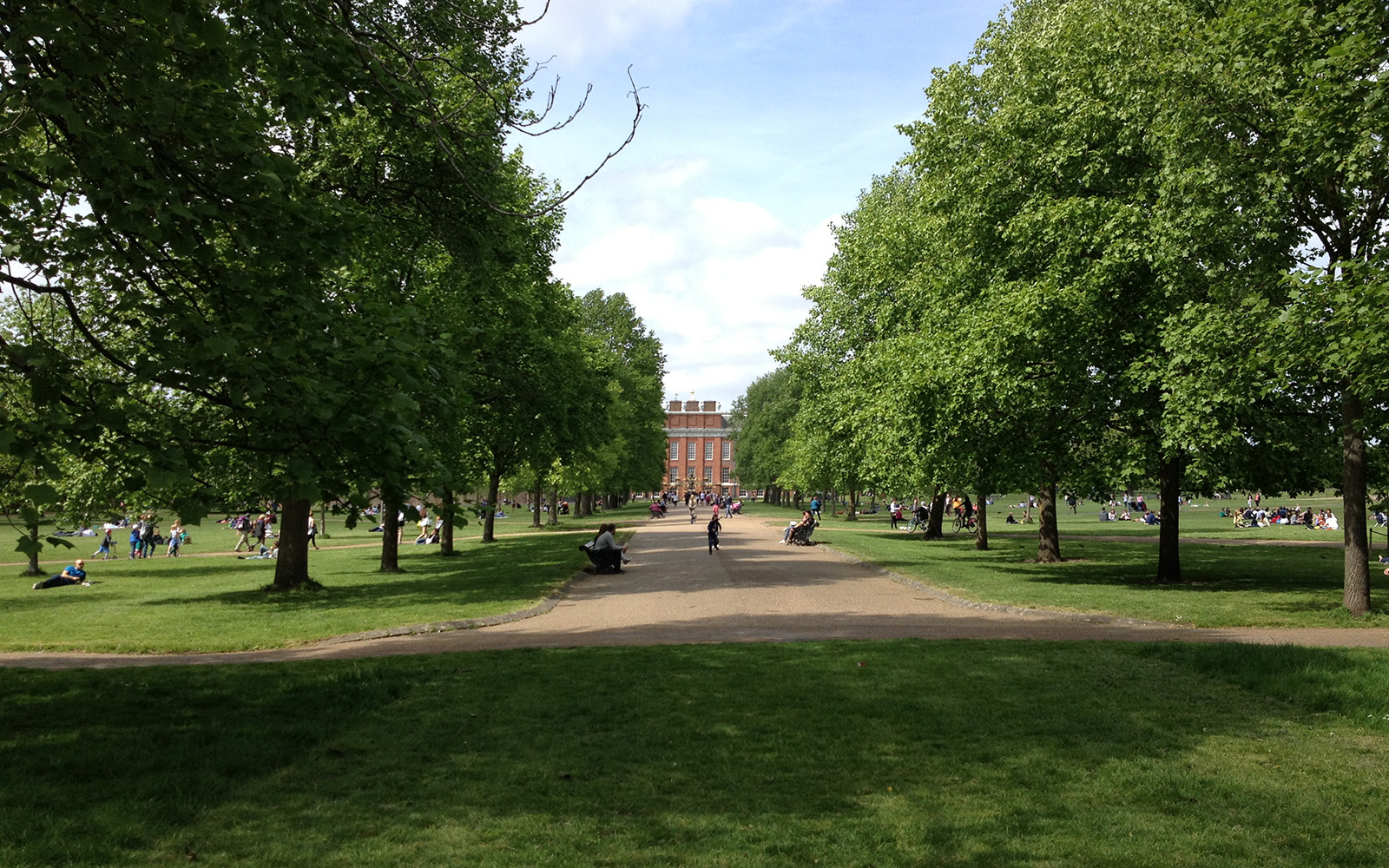 Kensington Gardens and Kensington Palace, May 2015