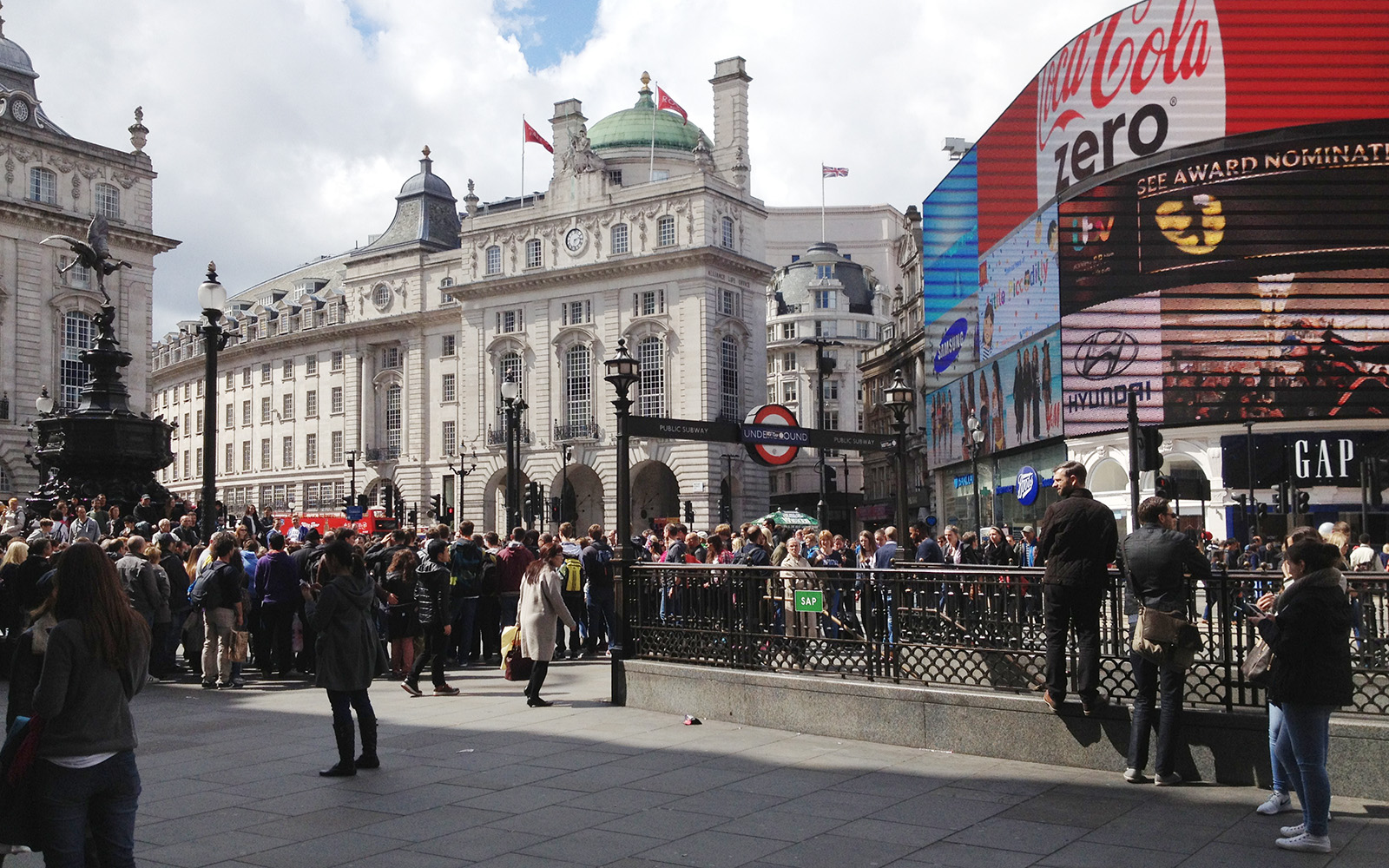 Piccadilly Circus 2 May 2015